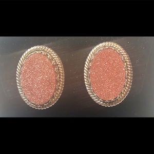 Vintage goldstone/ sandstone screwback goldtone earrings